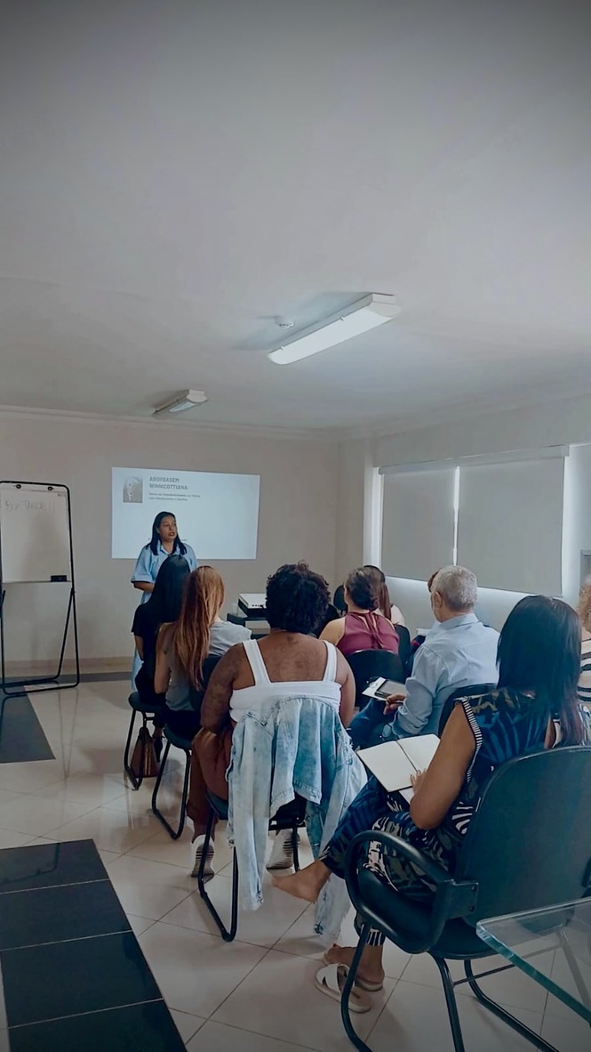 Turma presencial do Instituto Hupomnemata